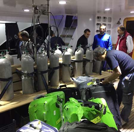  Homme hétéro pour couple cocu,couple hétéro.