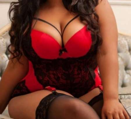  Tania pulpeuse black