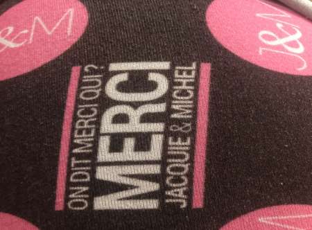 Propose cuni et caresse aux femme