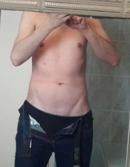 Disponible pour étudiante, femme, couple