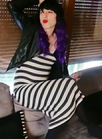 Travesti féminine cherche papy pour jeux