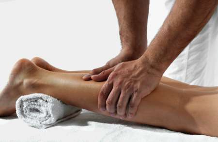 Alex, 50 ans, agréable, propose massage des pieds
