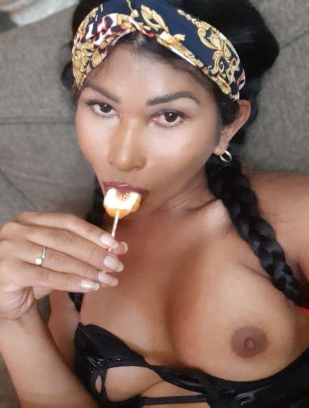 TS STEPHANY FOX NOW IN LEEDS LS11 TOP AND BOTTOM