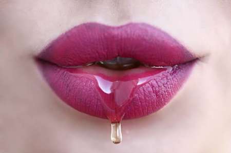 J'achète la pisse des femmes