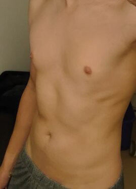 Faites pipi ou caca devant moi !