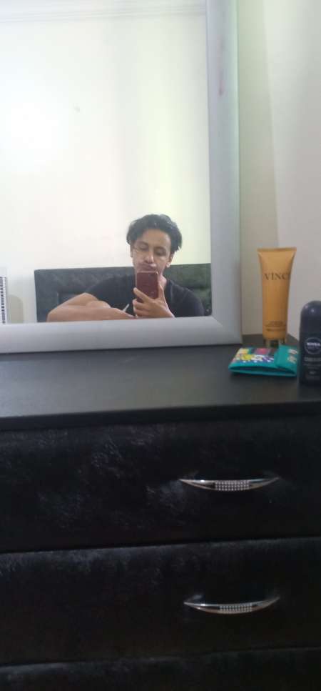 Je suis homme 20 ans Meknes