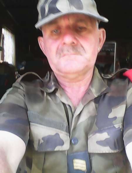 cherche une jeune femme ronde