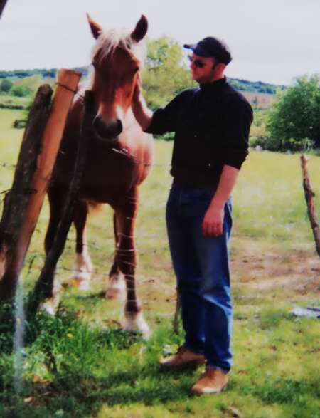 Homme courtois généreux recherche femme