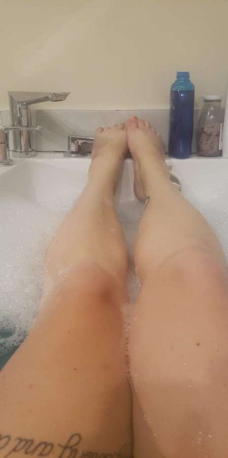  Femme naturel, empathique et sensuelle