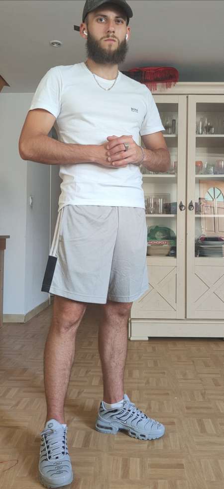 Gigolos pour femme mur massage moment de détente