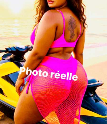 Femme ronde cochonne