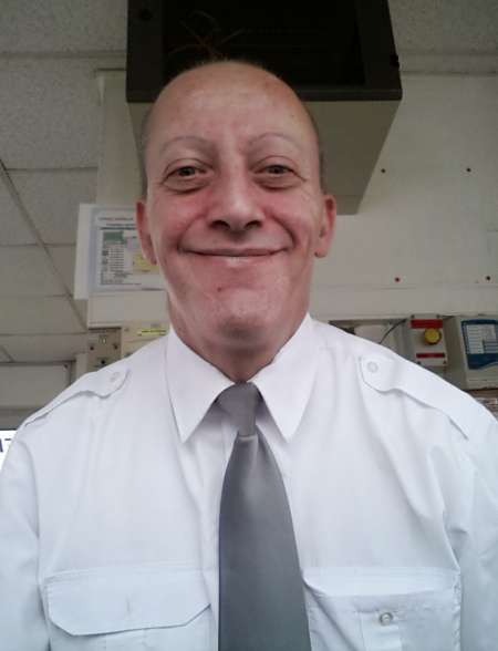 Homme recherche Femmes pour "Fétichisme des pieds"