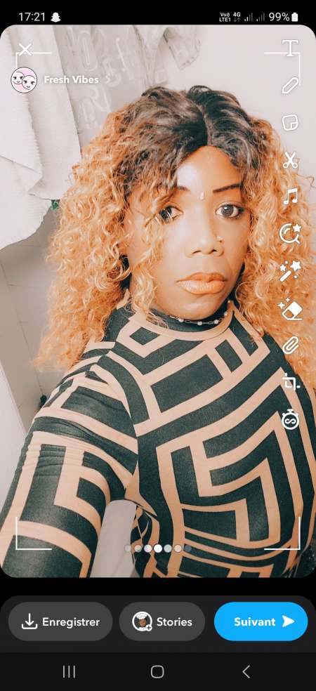 Joli Travesti black passi et active recoit pour bo