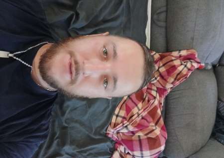 Métro dispo pour un cunni sensuelle