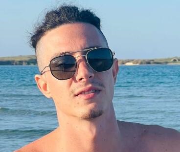 MARCO Bisexuel 42 ans Musclé TBM 23cm Câlineur