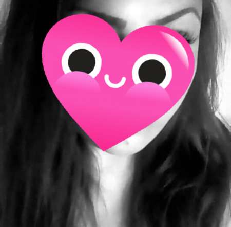 Jolie brune belle brune