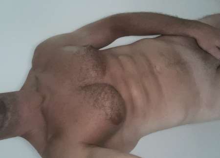 Bel homme musclé, recherche femme pour moment symp