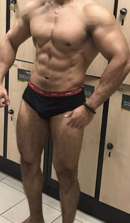 H cherche F et seulement F