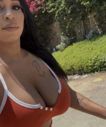 Seule pour Noël... qui veut baiser avec moi?