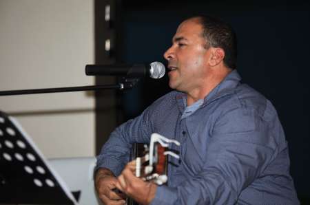 Chercher une chatte à léché