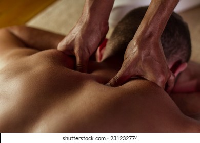Masseuse sensuelle naturiste