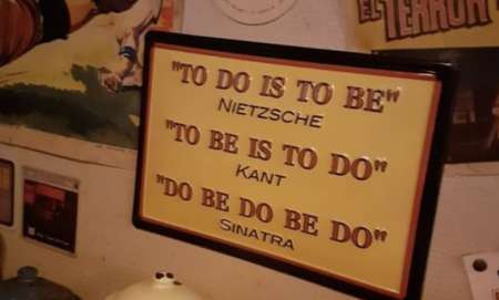 Fétichisme pieds et jeu de bouches