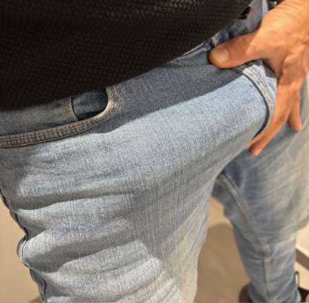 Homme en couple pour complice féminine discrète