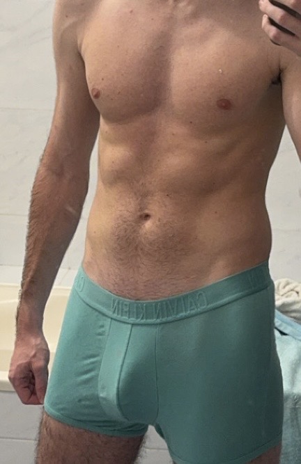 Jeune soumis 26 ans Lorient