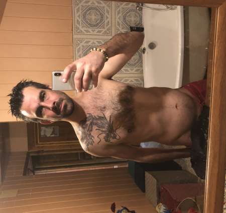 Très belle homme cherche femme pour relation sans