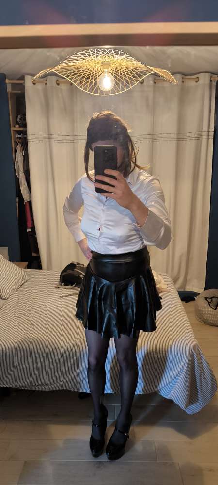 Jeune trav pour sénior ou trav