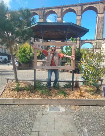 Une rencontre élégante et sensuelle