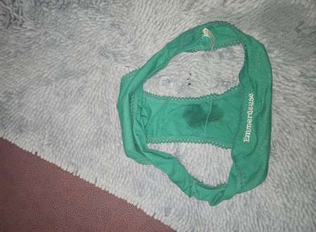 Petite culotte a paillettes