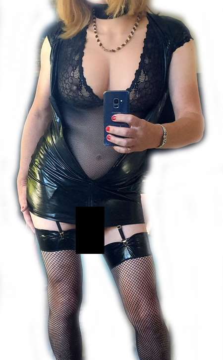 Maitresse Barbara - Domina Trans MILF d\'exception